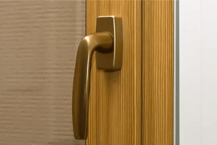 Handle-on-fiberglass