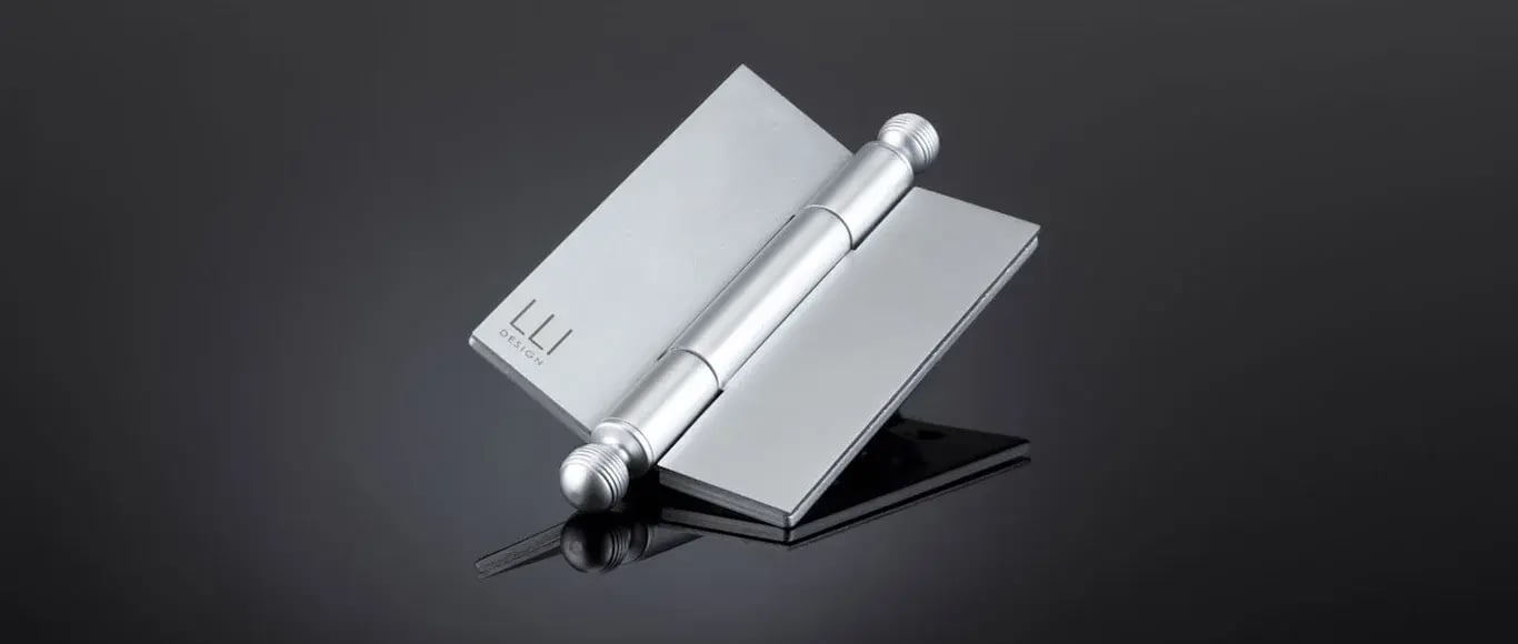 Opitome hinge with bespoke marking