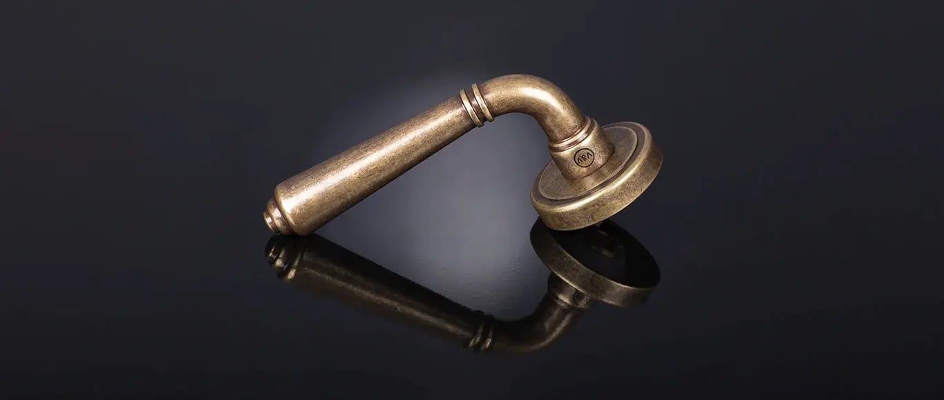 Profile lever handle by Valli+Valli