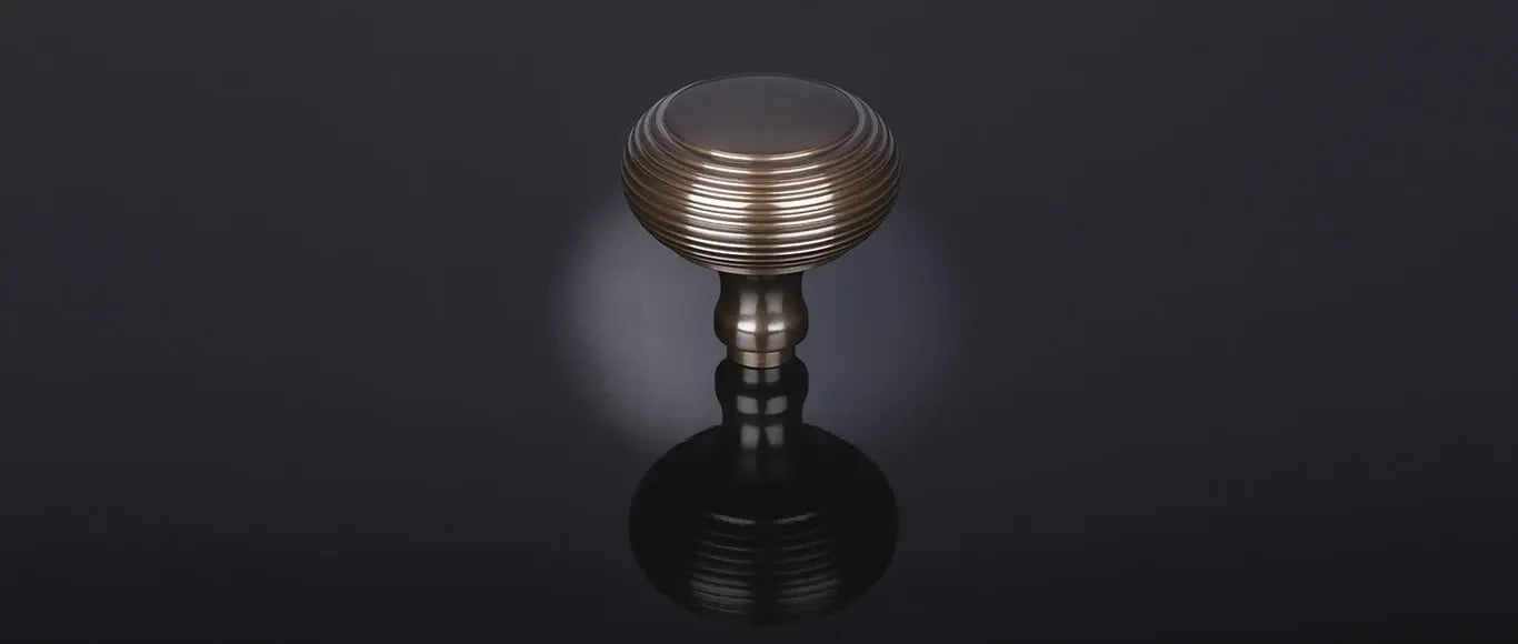 Reeded bun knob by Frank Allart
