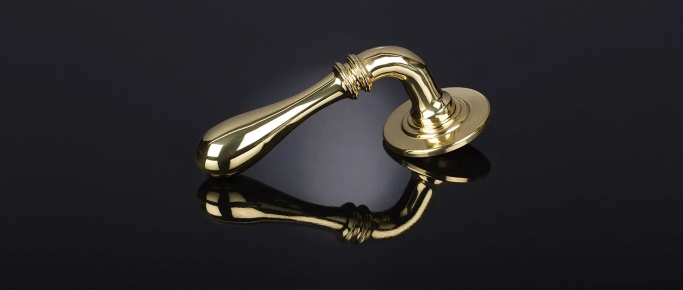 Traditional period lever by Frank Allart