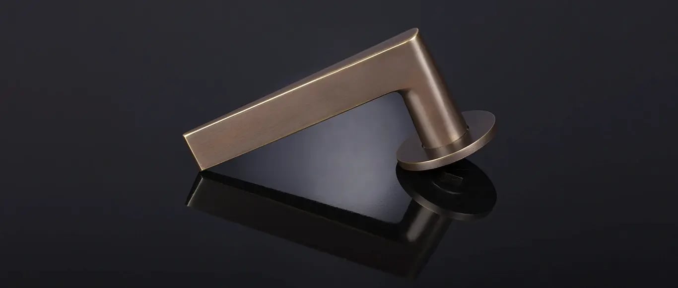 Wedge handle by Opitome