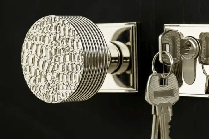 knobs